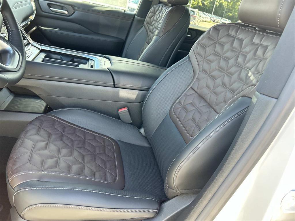 new 2026 Nissan Armada car, priced at $77,399