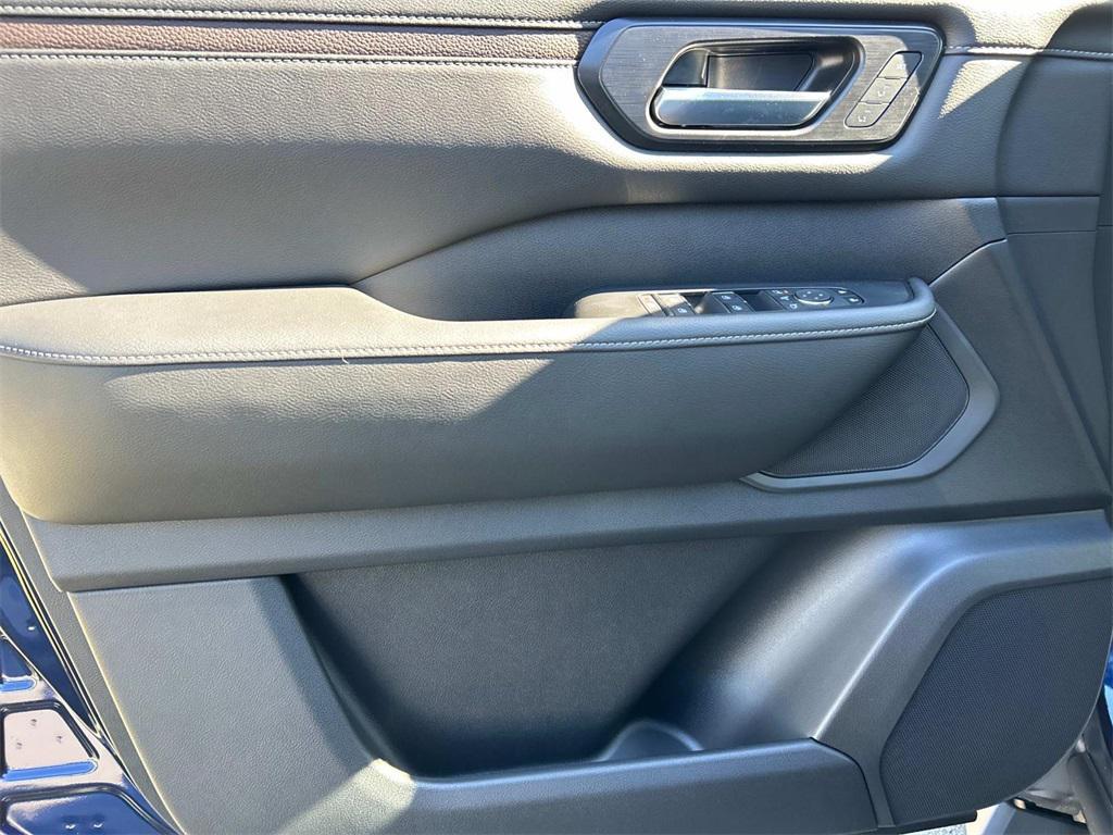 new 2025 Nissan Armada car, priced at $64,073