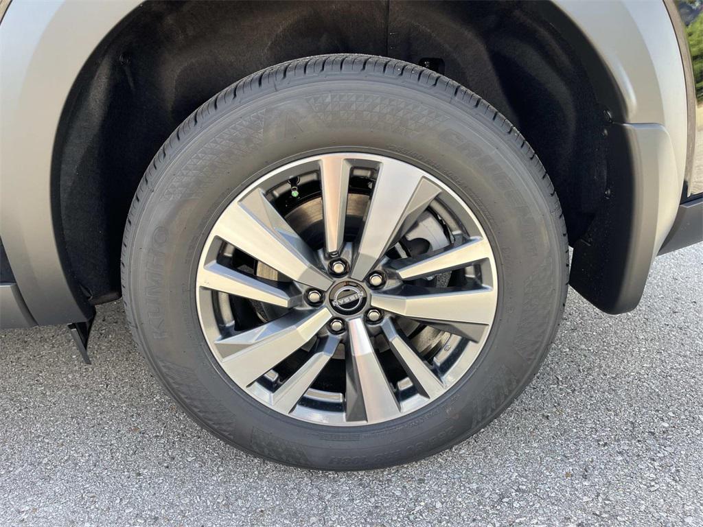 new 2025 Nissan Pathfinder car, priced at $39,715