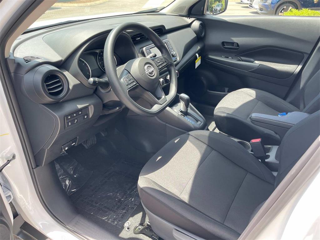 new 2025 Nissan Kicks car, priced at $22,030