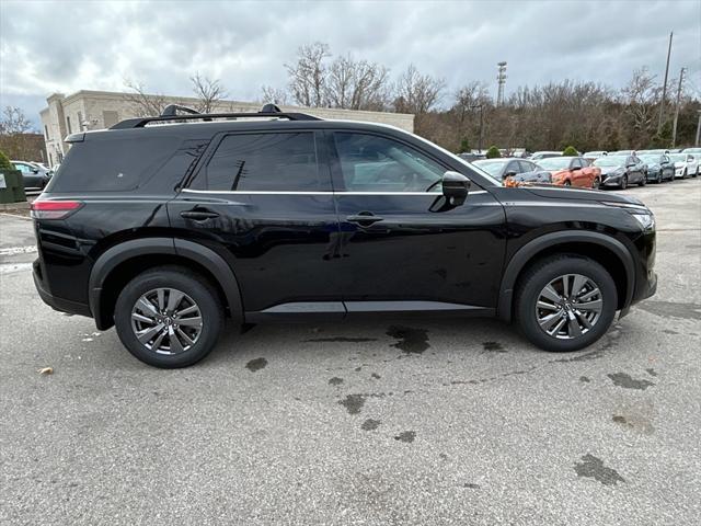 new 2025 Nissan Pathfinder car, priced at $39,638