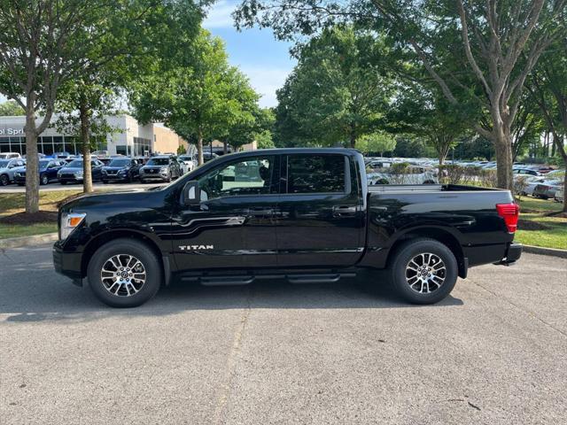 new 2024 Nissan Titan car, priced at $45,602