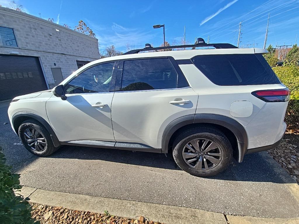 used 2022 Nissan Pathfinder car, priced at $24,812