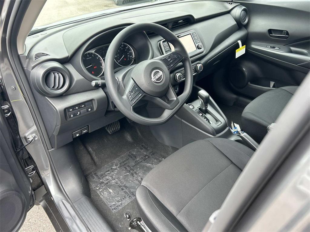 new 2025 Nissan Kicks car, priced at $22,040