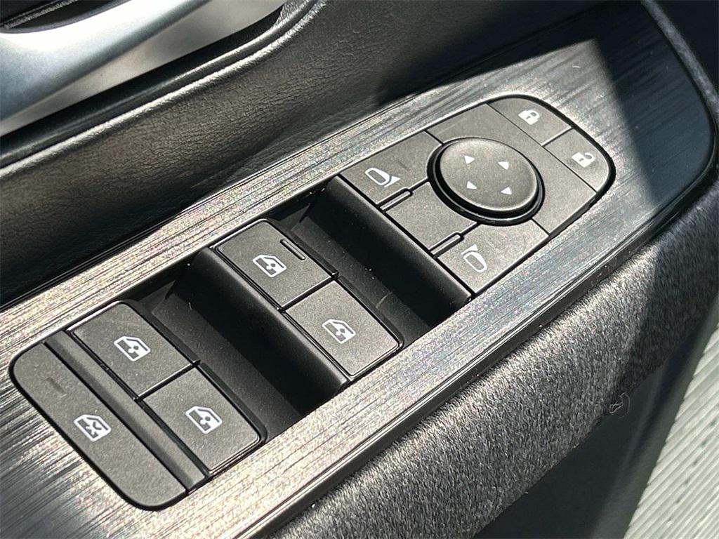 new 2025 Nissan Kicks car, priced at $23,465