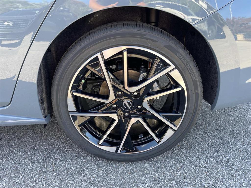 new 2025 Nissan Sentra car, priced at $23,876