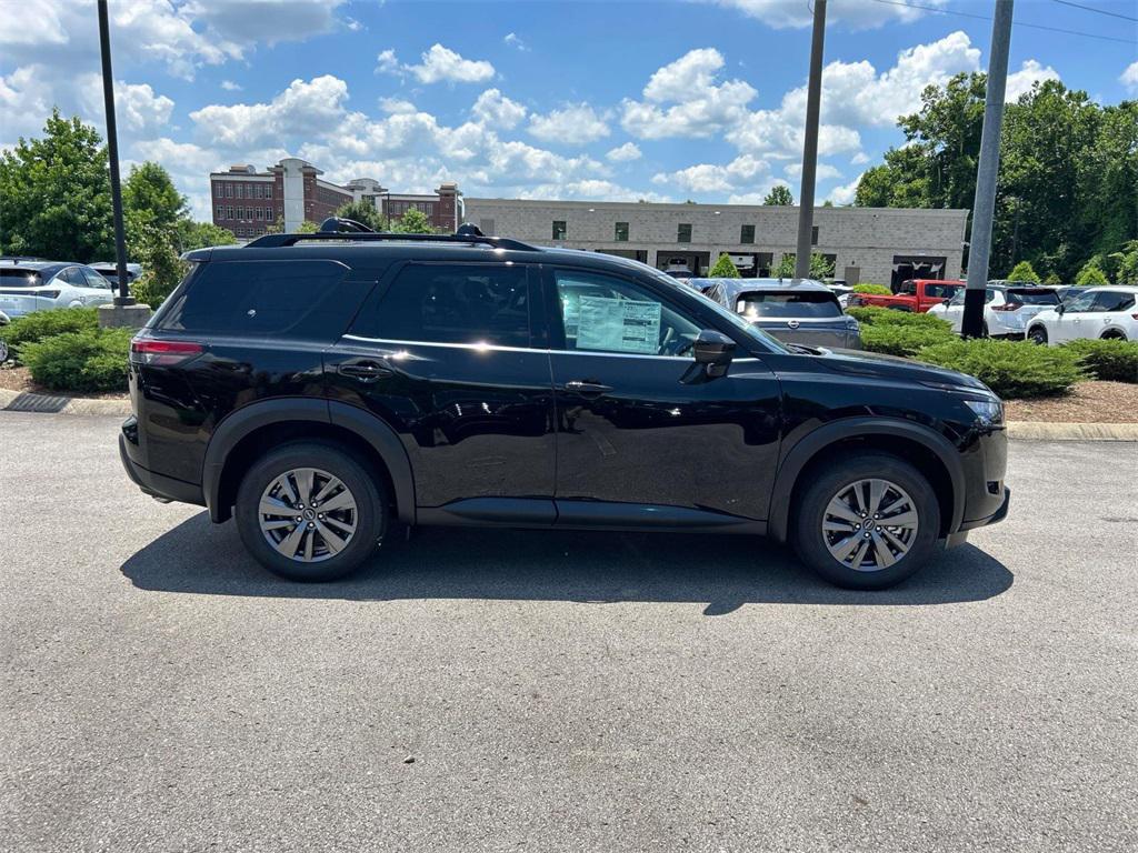 new 2025 Nissan Pathfinder car, priced at $33,497