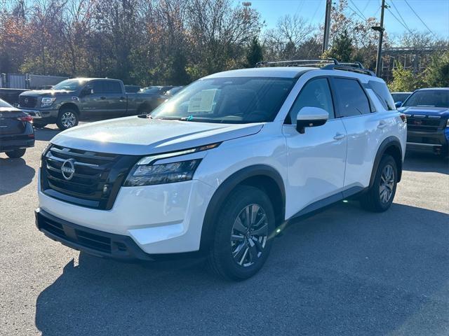 new 2025 Nissan Pathfinder car, priced at $41,101