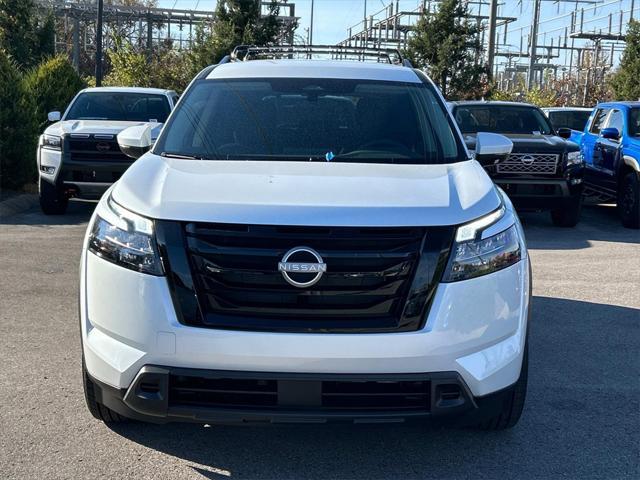 new 2025 Nissan Pathfinder car, priced at $41,101