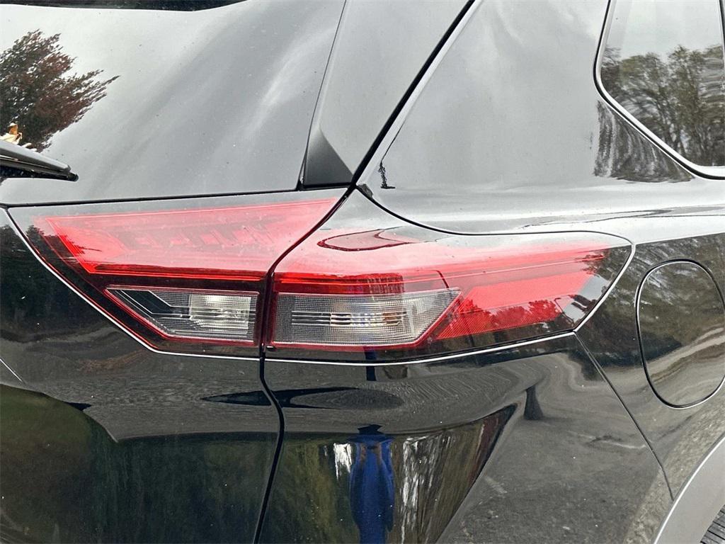 used 2025 Nissan Rogue car, priced at $23,979