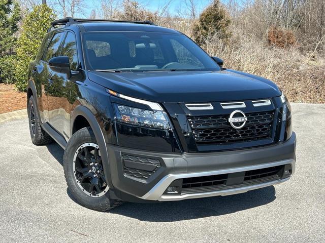 new 2025 Nissan Pathfinder car, priced at $43,692