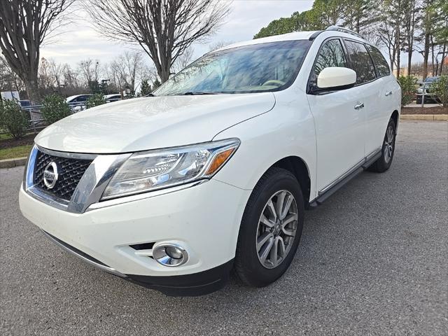 used 2014 Nissan Pathfinder car, priced at $12,000