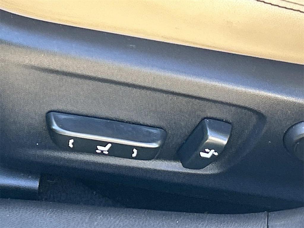 used 2014 Lexus IS 250 car, priced at $15,811