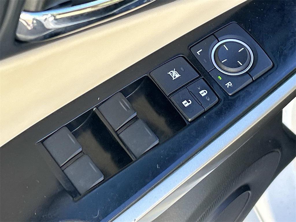 used 2014 Lexus IS 250 car, priced at $15,811