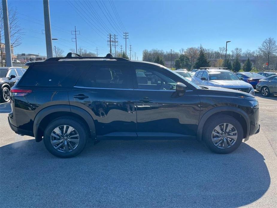 new 2024 Nissan Pathfinder car, priced at $37,544