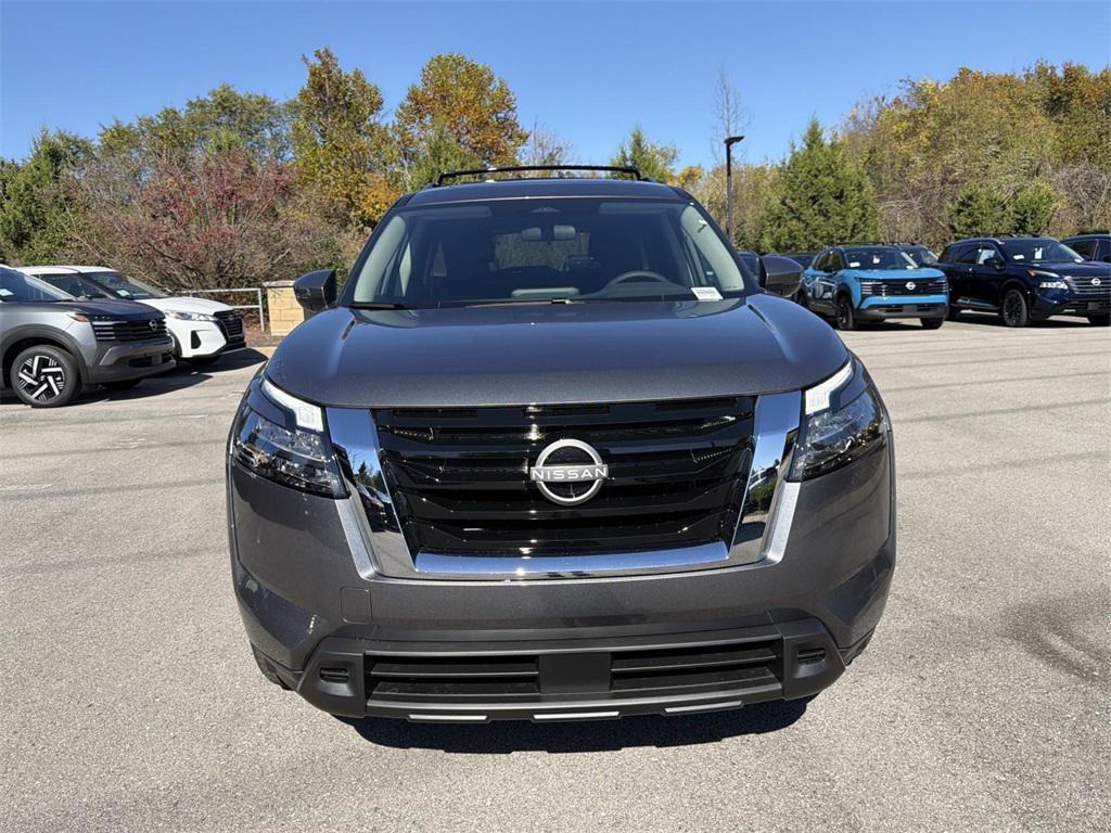 new 2025 Nissan Pathfinder car, priced at $36,319