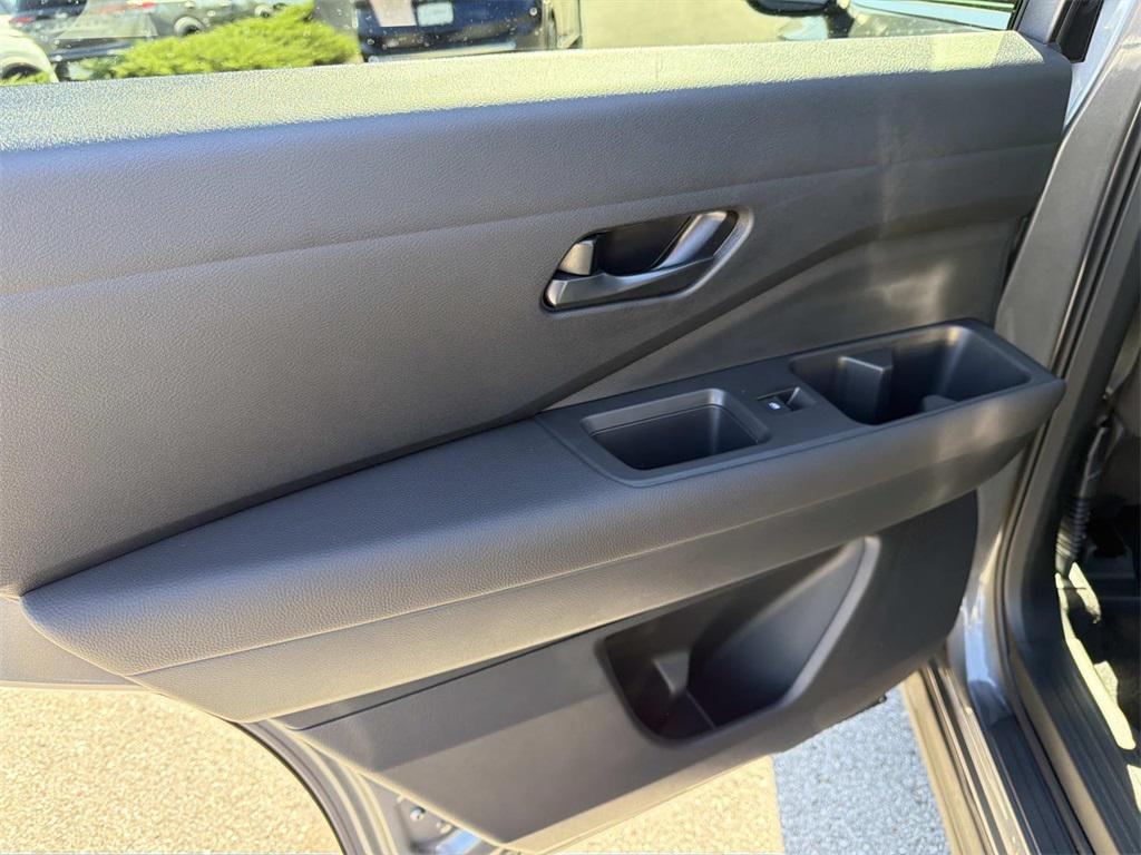 new 2025 Nissan Pathfinder car, priced at $36,319