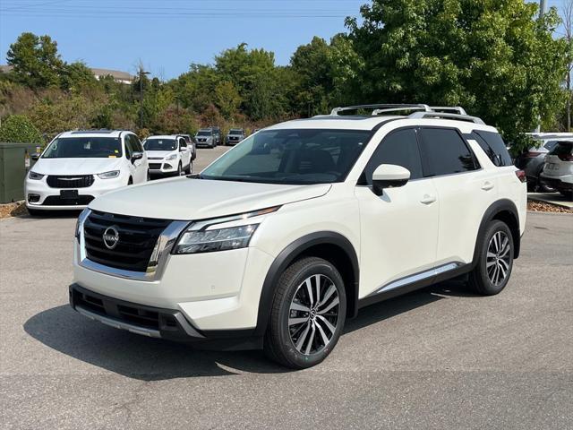 new 2024 Nissan Pathfinder car, priced at $47,205