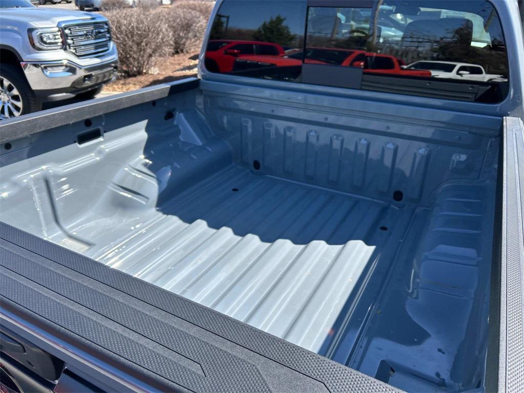 new 2025 Nissan Frontier car, priced at $39,141