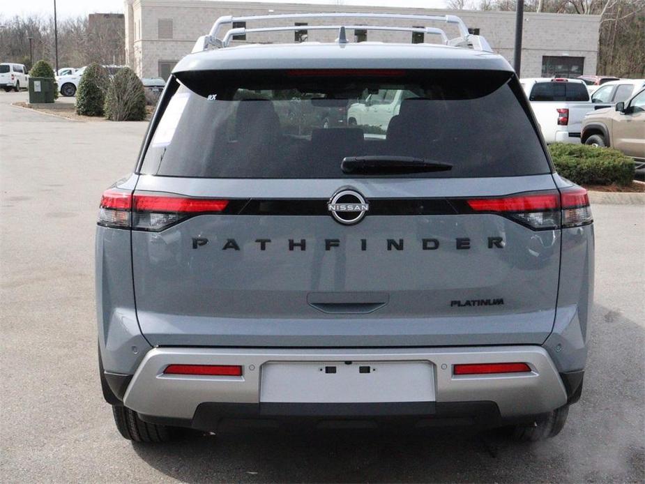 new 2024 Nissan Pathfinder car, priced at $51,626