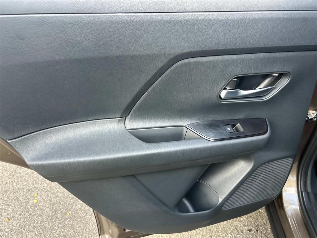 new 2025 Nissan Kicks car, priced at $23,612