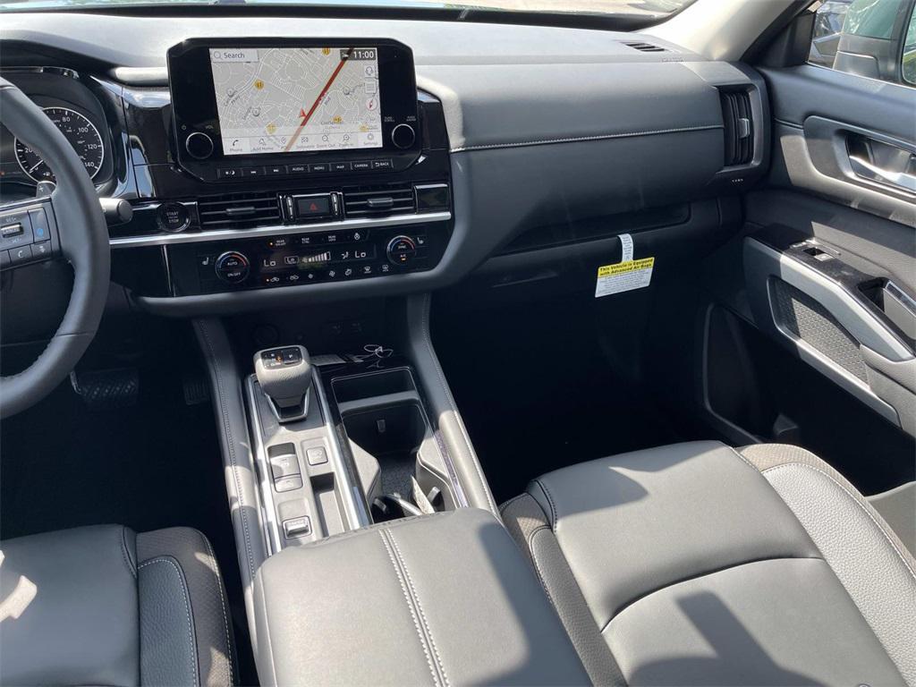 new 2025 Nissan Pathfinder car, priced at $35,826