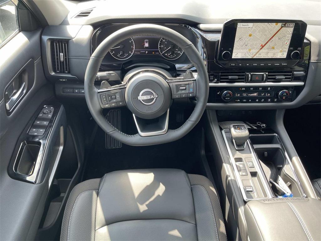 new 2025 Nissan Pathfinder car, priced at $35,826