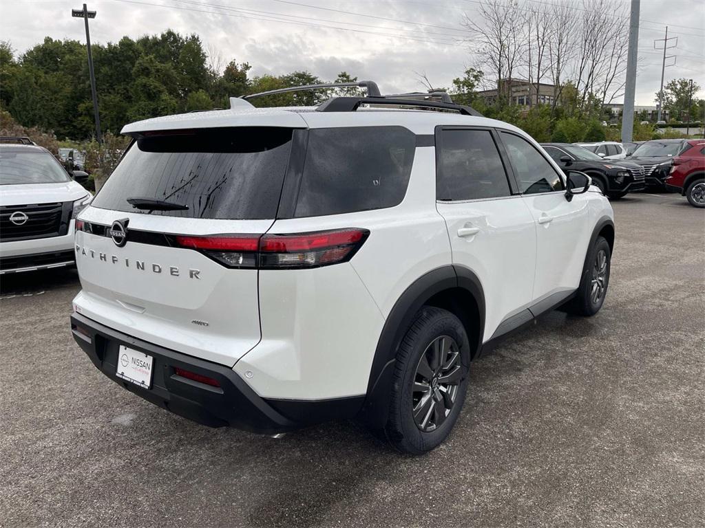 new 2025 Nissan Pathfinder car, priced at $35,578