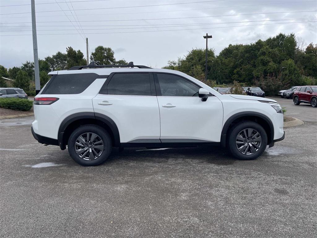 new 2025 Nissan Pathfinder car, priced at $35,578