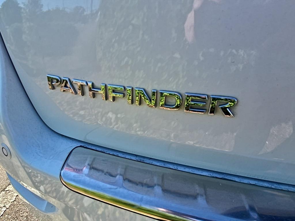 used 2014 Nissan Pathfinder car, priced at $8,998