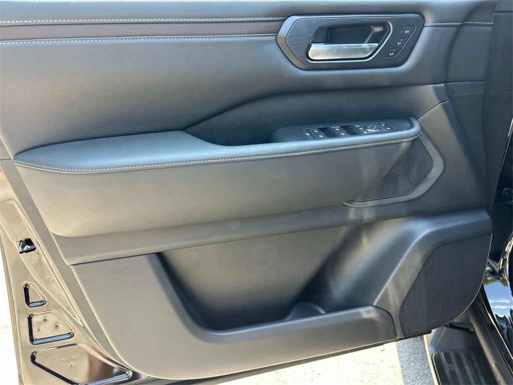 new 2025 Nissan Armada car, priced at $65,042