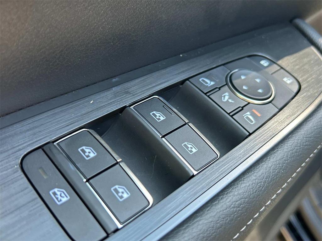 new 2025 Nissan Armada car, priced at $65,042