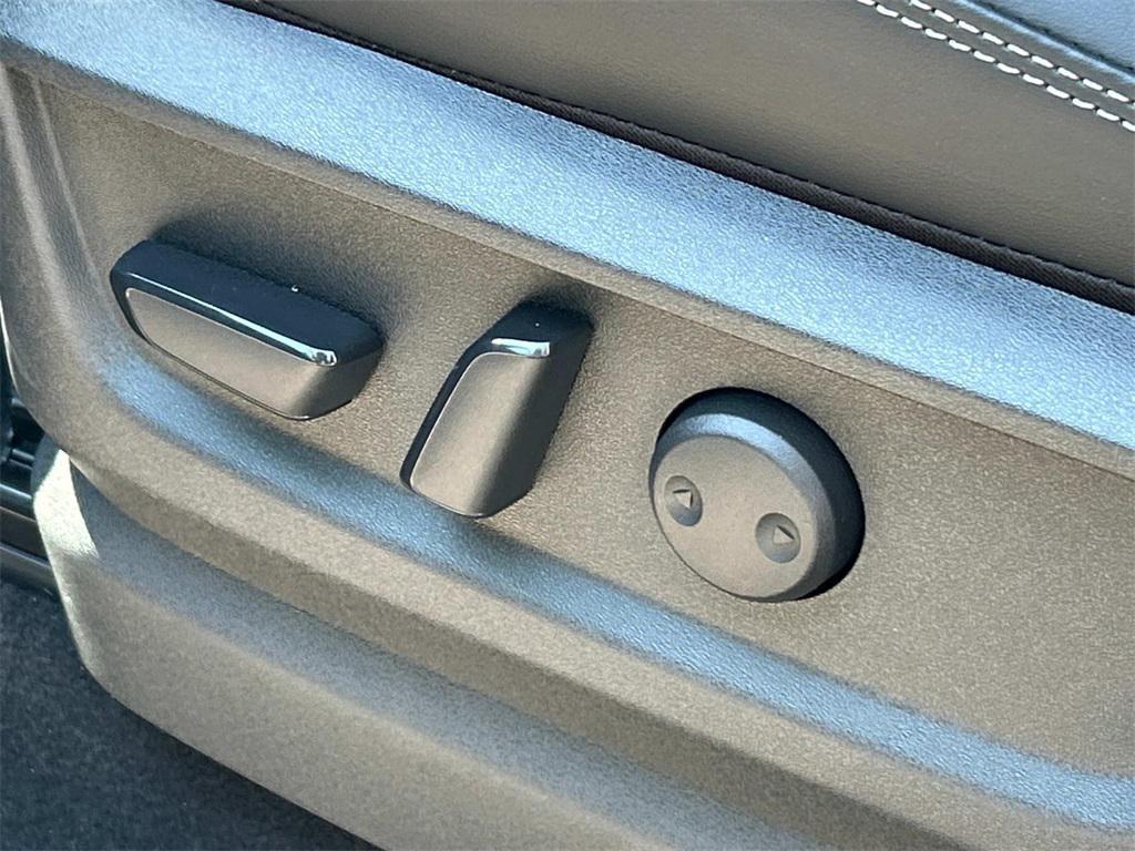 new 2025 Nissan Armada car, priced at $65,042