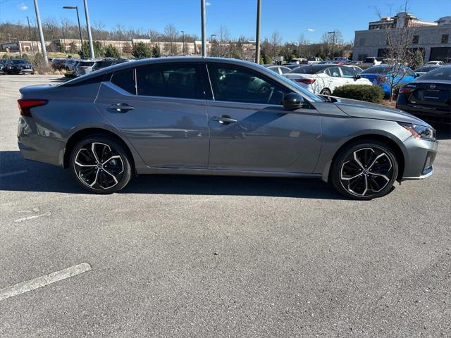 new 2025 Nissan Altima car, priced at $33,746