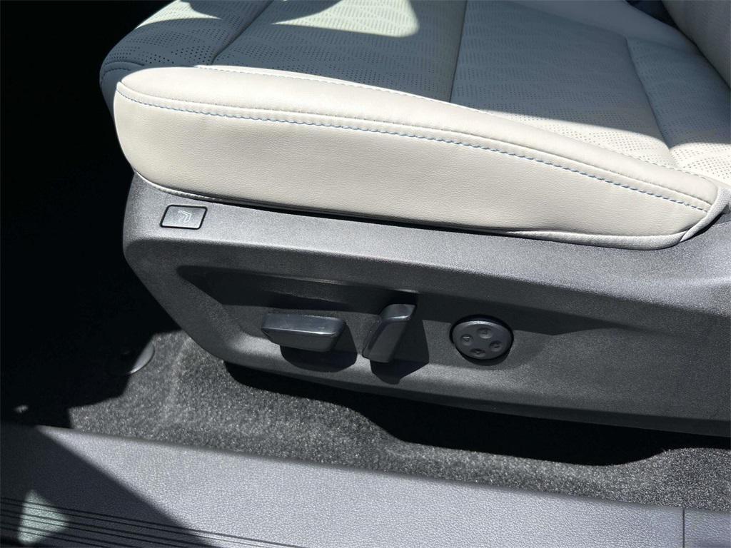 new 2025 Nissan Murano car, priced at $43,954