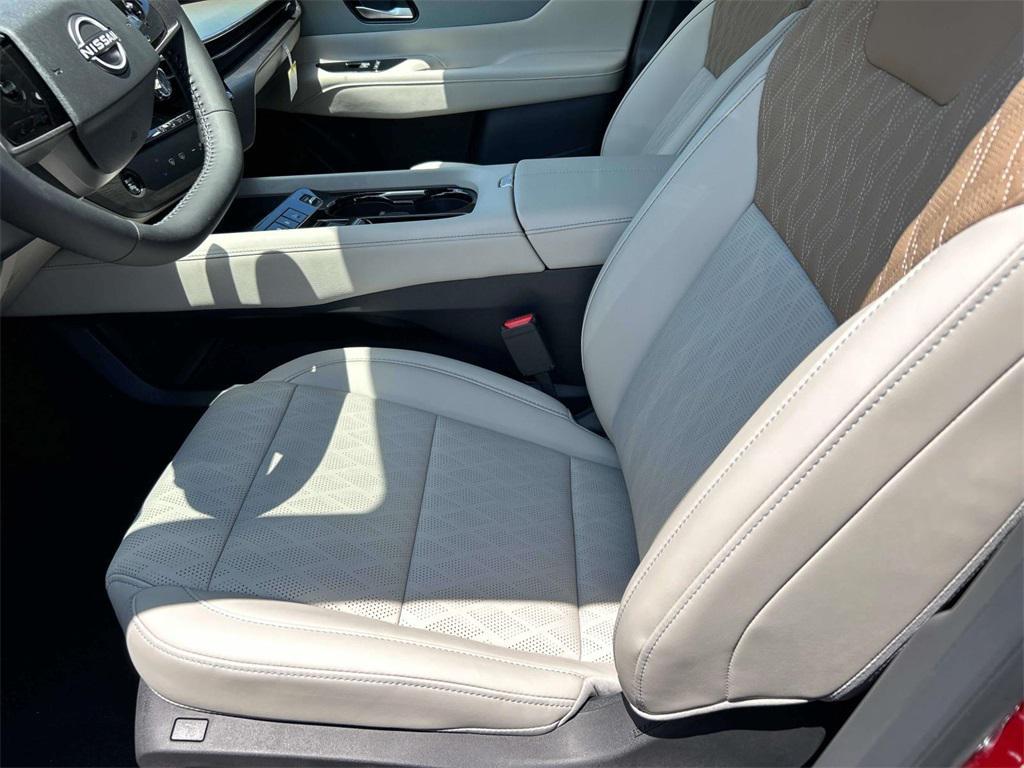 new 2025 Nissan Murano car, priced at $43,954