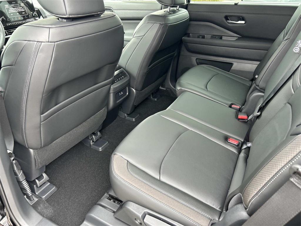 new 2025 Nissan Pathfinder car, priced at $38,619