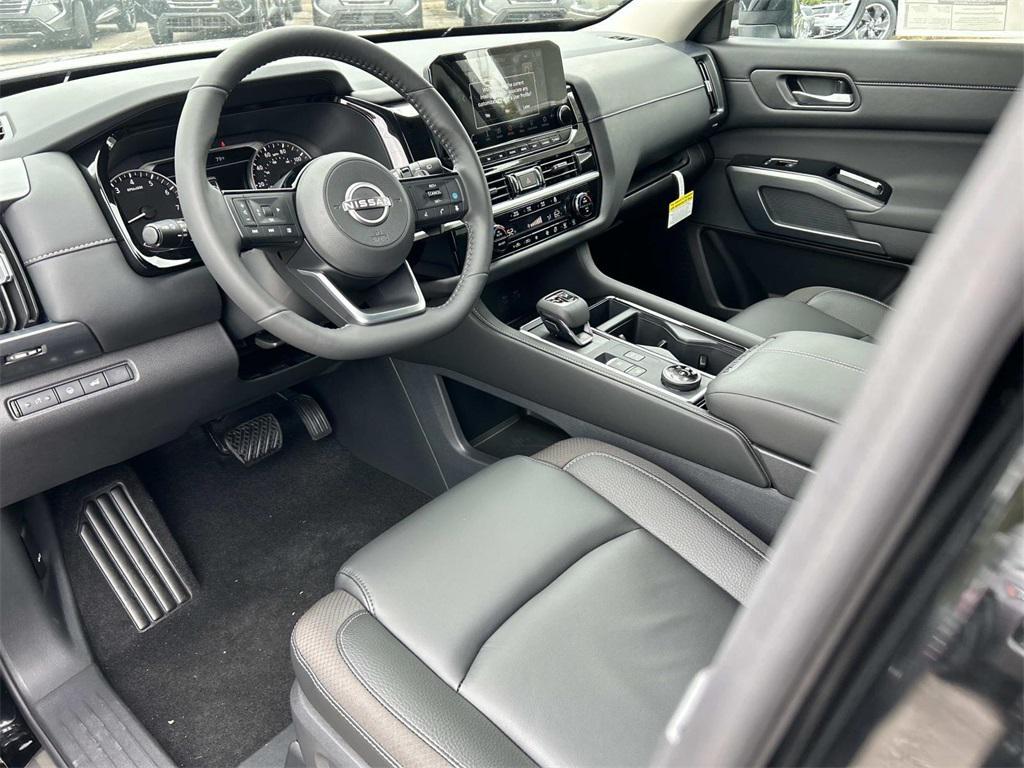 new 2025 Nissan Pathfinder car, priced at $38,619