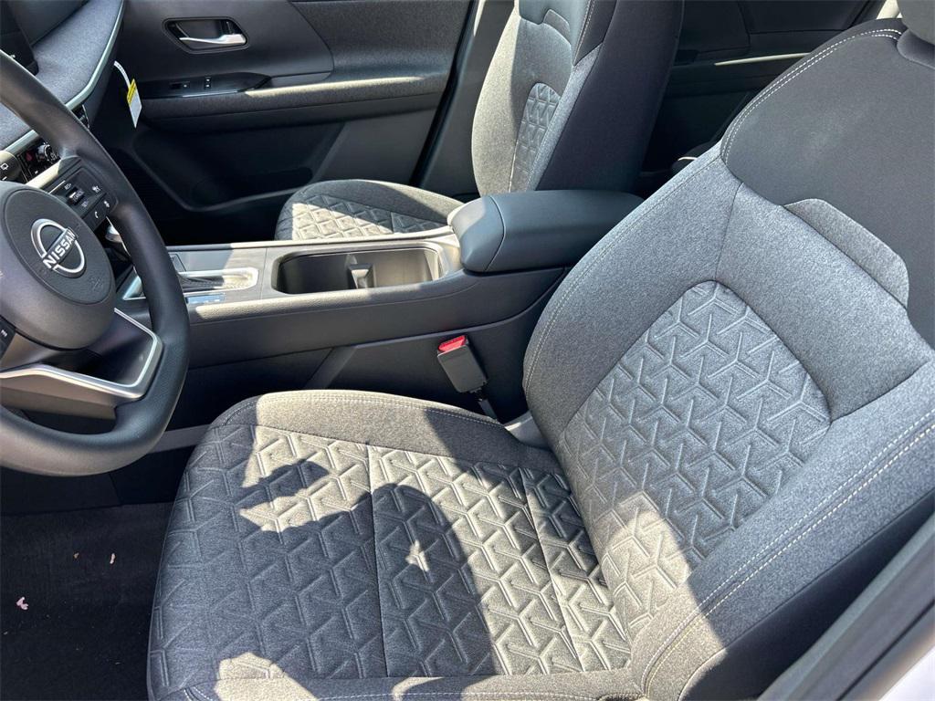 new 2025 Nissan Kicks car, priced at $22,762