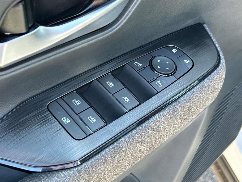 new 2025 Nissan Kicks car, priced at $22,762