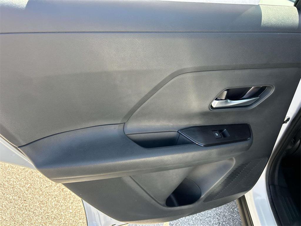 new 2025 Nissan Kicks car, priced at $22,762