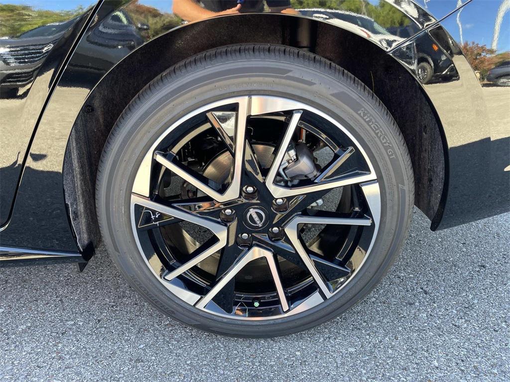 new 2025 Nissan Sentra car, priced at $23,825