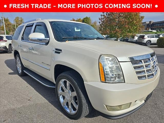 used 2008 Cadillac Escalade car, priced at $15,600