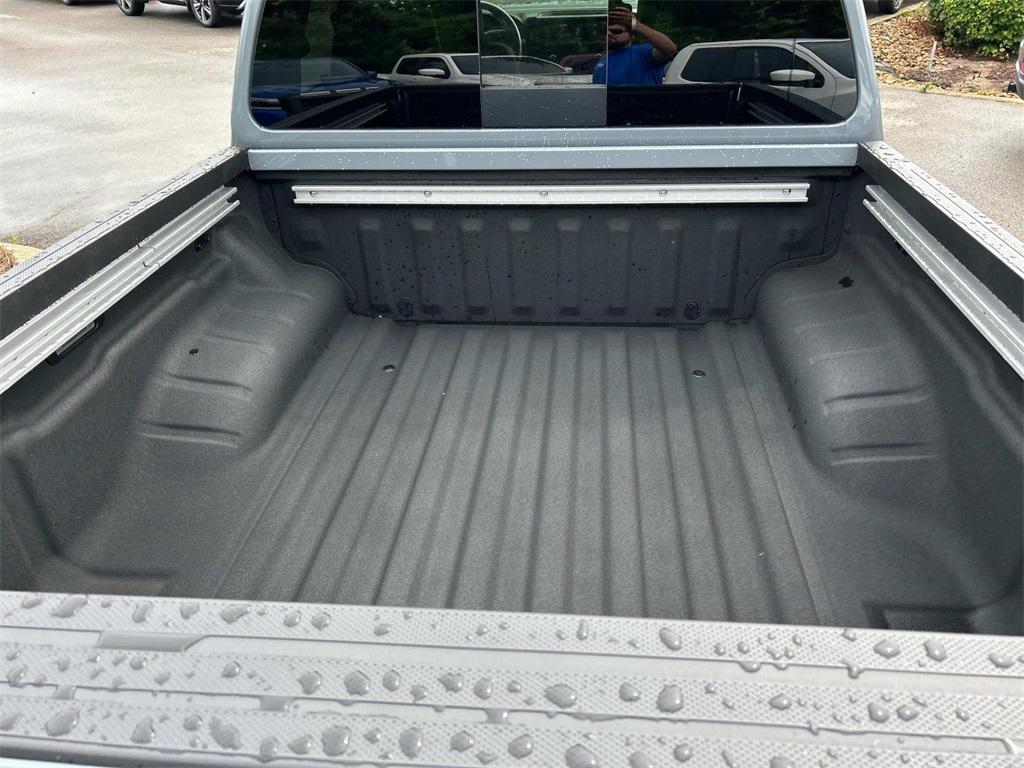 new 2025 Nissan Frontier car, priced at $42,982