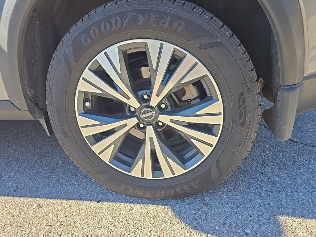 used 2023 Nissan Rogue car, priced at $19,553