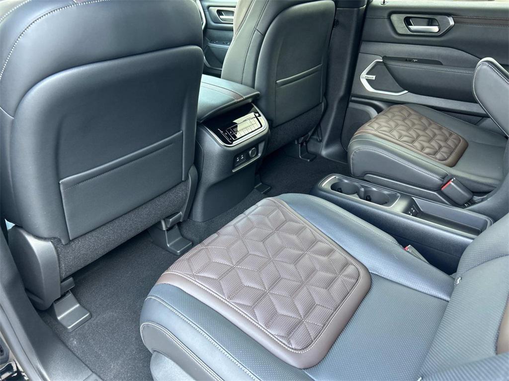 new 2025 Nissan Armada car, priced at $80,170