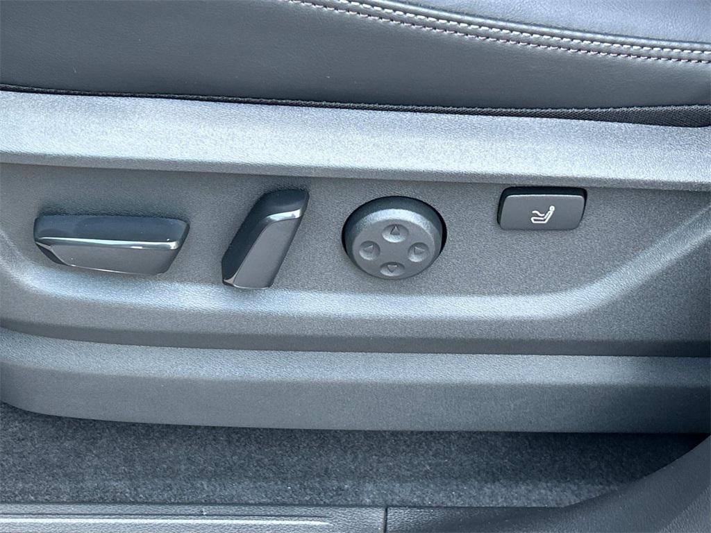 new 2025 Nissan Armada car, priced at $80,170