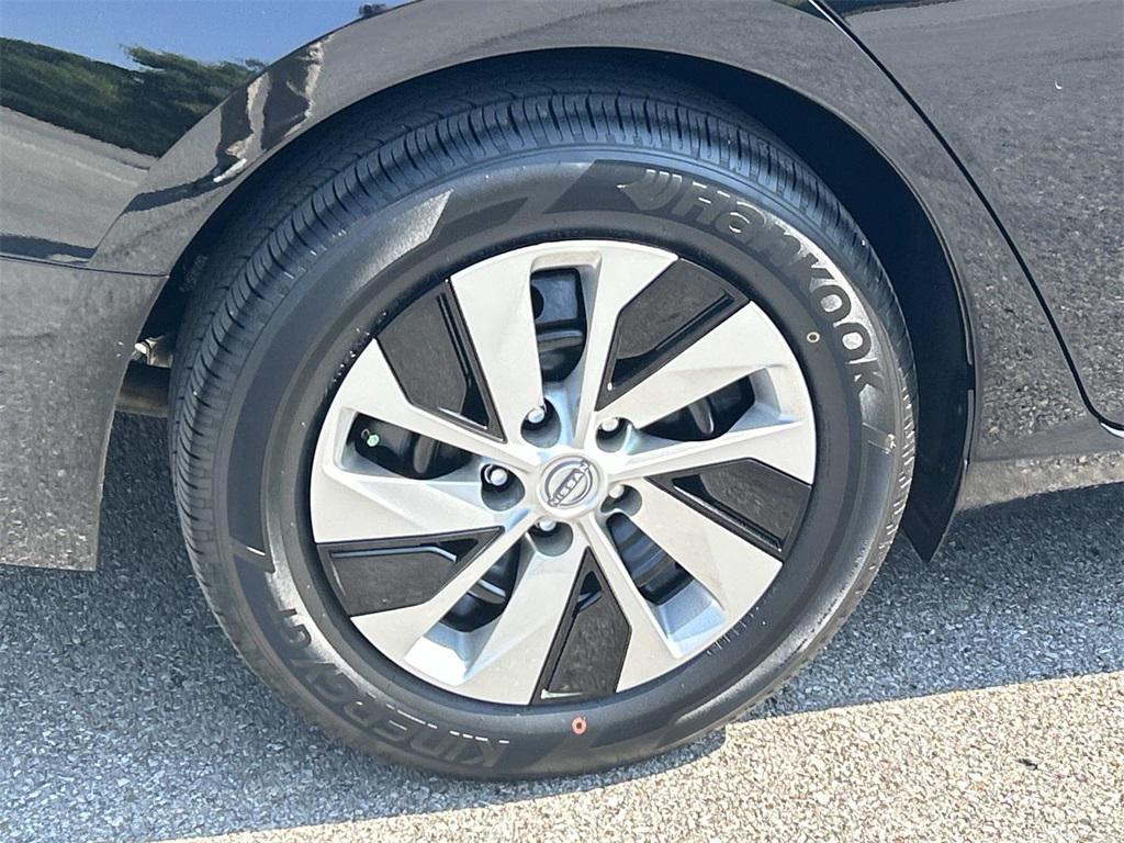 used 2025 Nissan Altima car, priced at $23,002