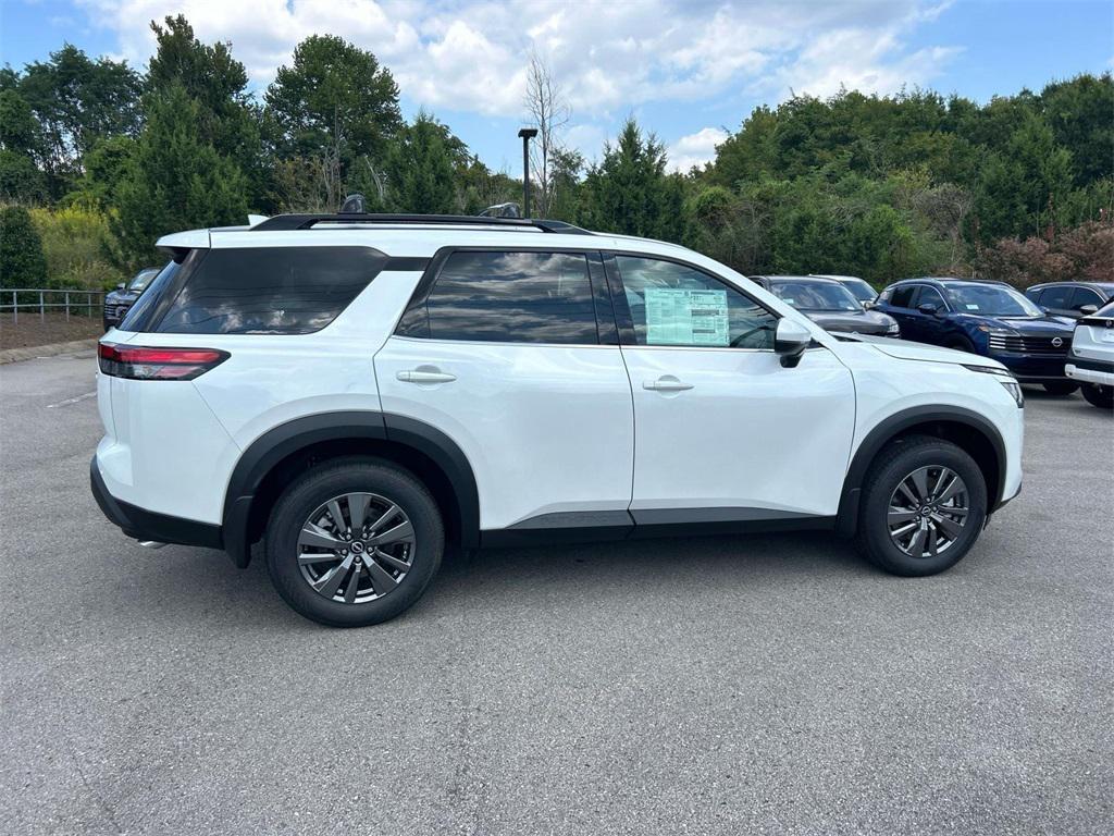 new 2025 Nissan Pathfinder car, priced at $33,580