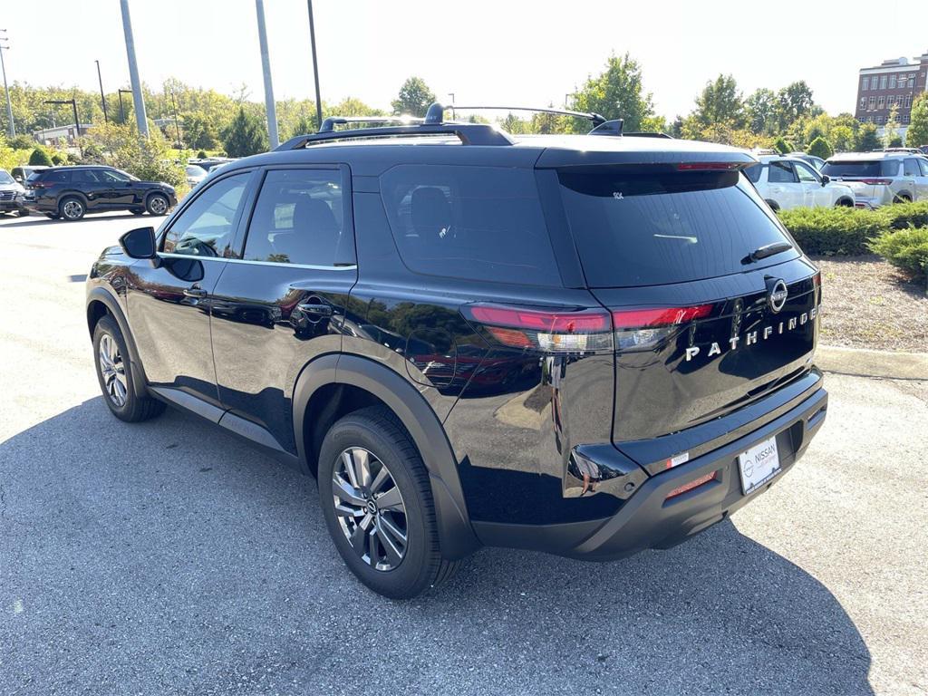 new 2025 Nissan Pathfinder car, priced at $35,174